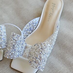 Betsey Johnson Babe Lucite Kitten-Heel Pearl Embellished Sandals Translucent 6.5